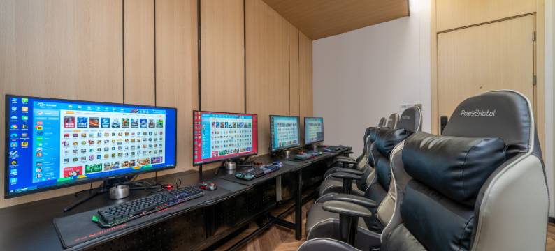 柏莉电竞酒店(武汉吴家山店)图片