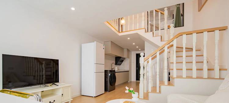 艺途轻奢酒店(岳华路北辰时光里店)图片