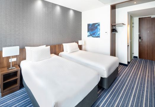 Holiday Inn Express AMSTERDAM - SCHIPHOL by IHG Hotel Overview