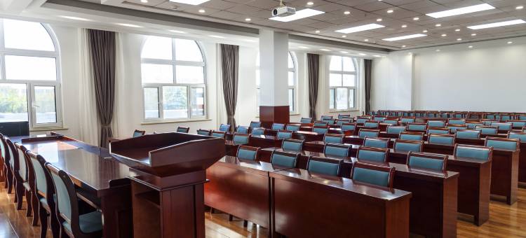 颐元康养酒店(宣化高铁北站店)图片