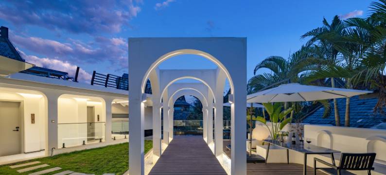 云舒美季花园酒店(西双版纳景洪曼听公园江边夜市店)图片