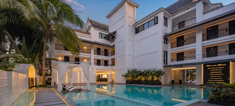 西双版纳景洪澜岸酒店(告庄星光夜市店)图片