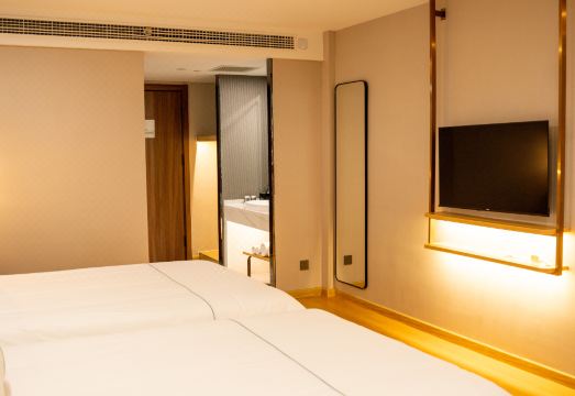 Magnotel Hotel (Zibo Yiyuan Jingshan Road) Hotel Overview