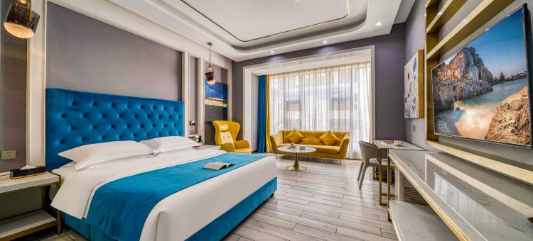 怒江泸水四月天江景酒店(怒江西岸店)图片