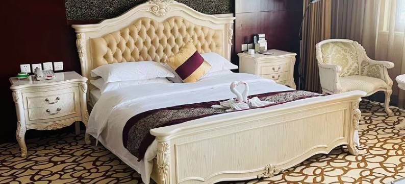 云南华地王朝大酒店图片