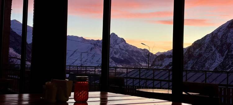 卡兹别克山之家(Mountain House Hotel & Restaurant)图片