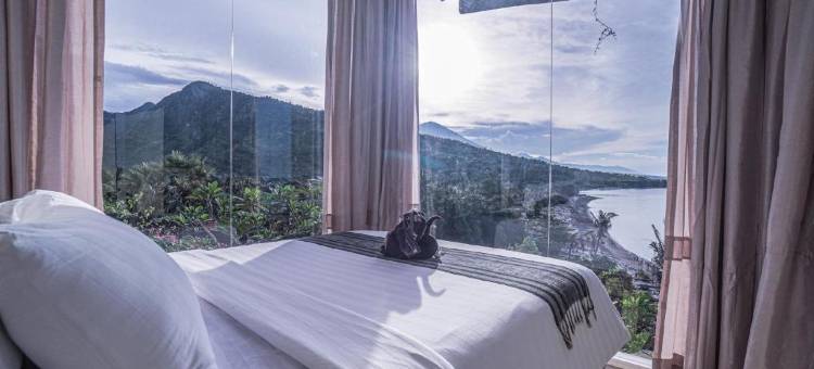 瓦尼斯日落景观酒店(Waenis Sunset View Hotel and Restaurant, Amed, Bali)图片