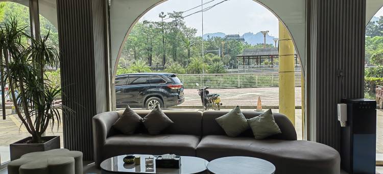 镇康龙泰酒店图片