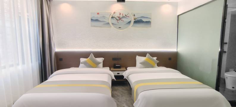 星追月酒店(曲靖火车站店)图片