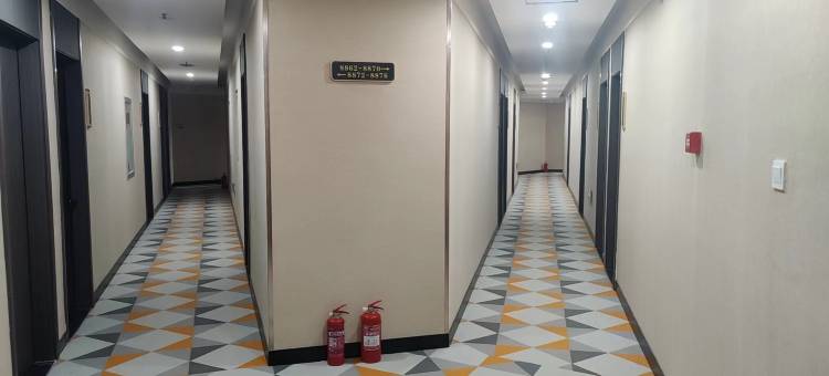 贝壳酒店(青岛啤酒街台东地铁站店)图片