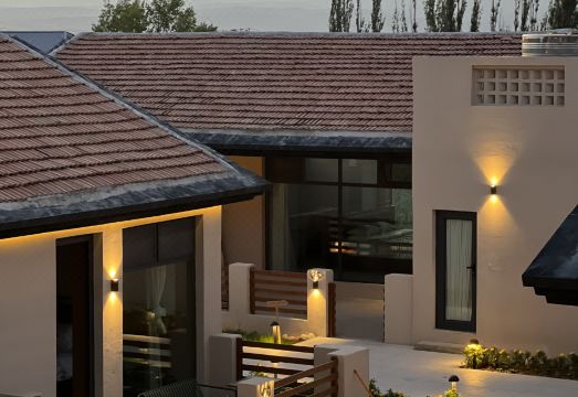 特克斯在田野民宿外景图