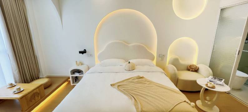 蜜柚·影院酒店(华信花漾城店)图片