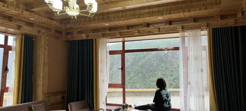 冷嘎措庄园图片