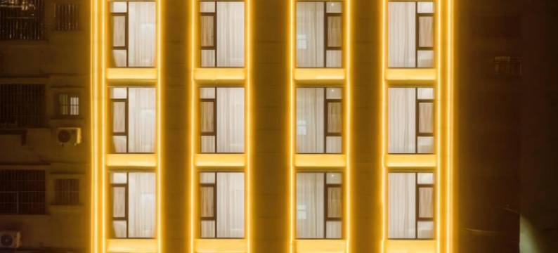 广昌临江轻奢酒店图片