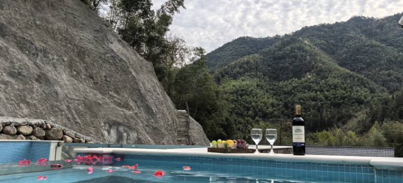 桐庐寒泉精舍汤泉民宿(雅鲁漂流山湾湾景区店)图片