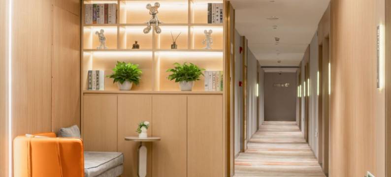 禧粤YUE HOTEL(广州北京路步行街公园前地铁站店)图片
