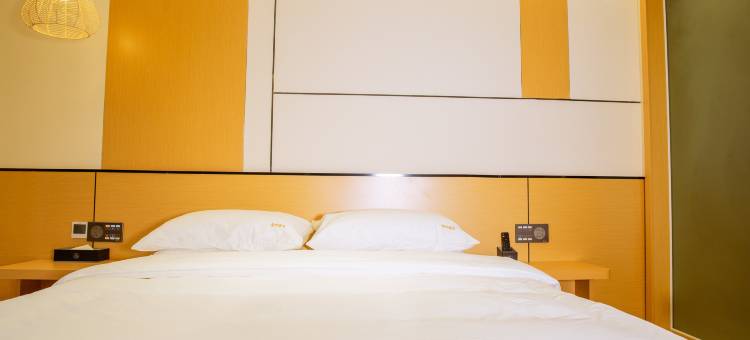 合江若妍民宿(金融商业中心美荔城店)图片