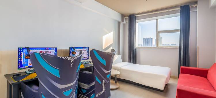 JING·漫千域商旅电竞酒店(邢台体育馆店)图片