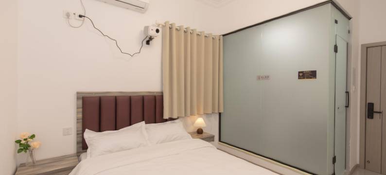 君安观影民宿(开封清明上河园店)图片