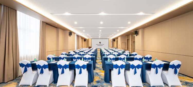 丽呈朗誉酒店(佛山三山新城北地铁站店)图片