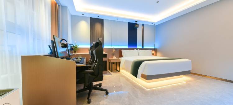 叶与晨电竞电影酒店(火车站槐安东路店)图片