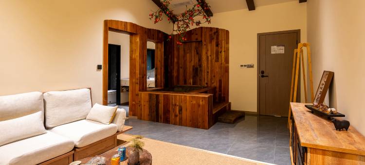 云此间私汤民宿(峨眉山报国寺景区店)图片