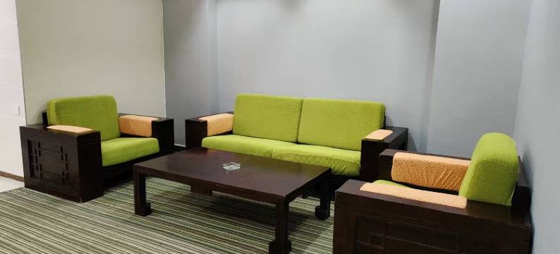 信宜育城酒店图片