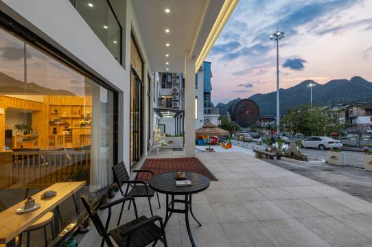 半渡山·若雨巷美宿(荔波小七孔景区东门售票处店)图片