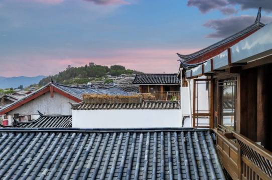 久栖暖阳花园酒店(丽江古城大水车店)