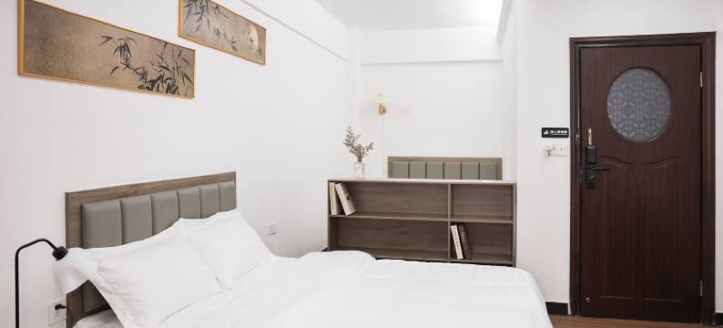 中山礼颂民宿(兴中广场店)图片