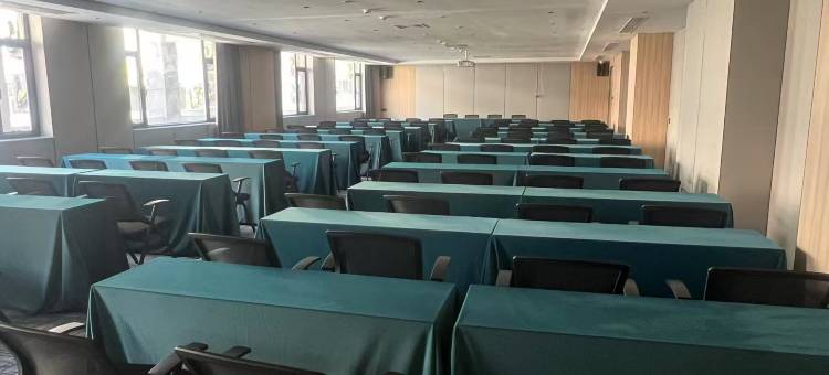 丽娅酒店(乌鲁木齐天山国际机场店)图片