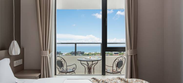 云玺海景酒店公寓(银滩景区店)图片