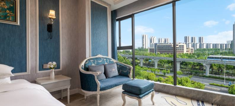 陇藤酒店图片