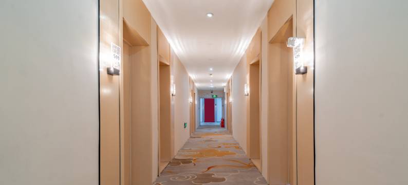 长春五月乐居宾馆(长春火车站店)图片