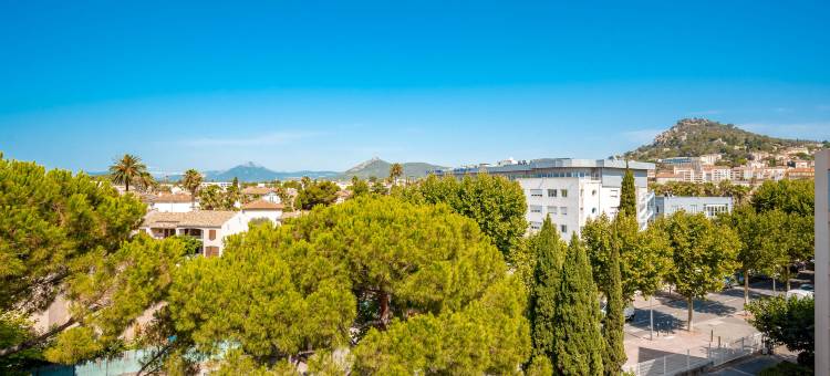 伊埃雷民宿酒店(B&B Hotel Hyeres)图片