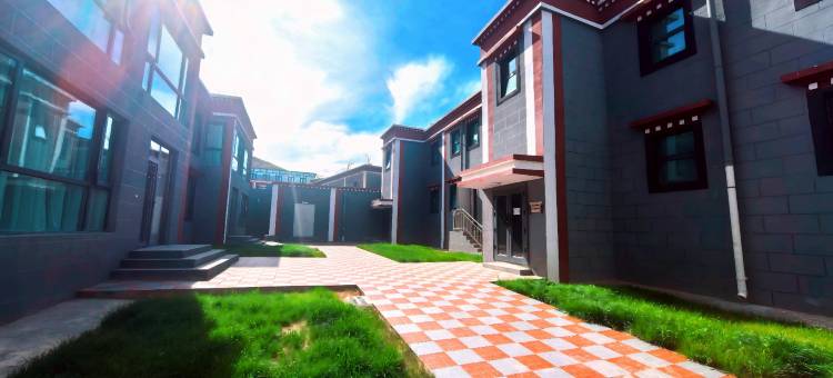 萨迦乃仓酒店图片