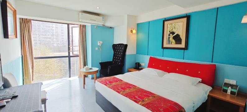 重庆克拉恋人主题酒店(南坪会展中心店)图片