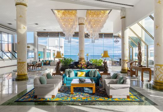 Royal Wing Suites & Spa Pattaya Hotel Overview