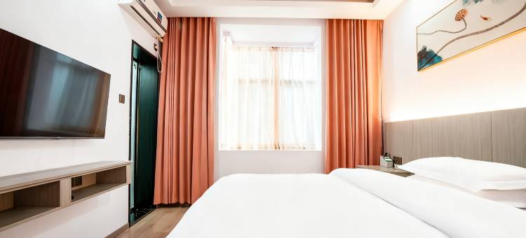 云漫岚星酒店(天门山索道站店)图片