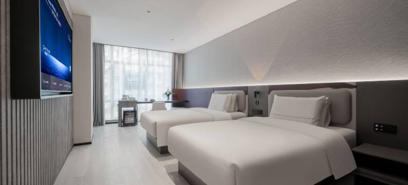 重庆沙坪坝高铁站渝碚路轻居酒店图片