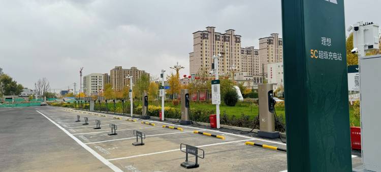 阿勒泰尊茂宝石酒店图片