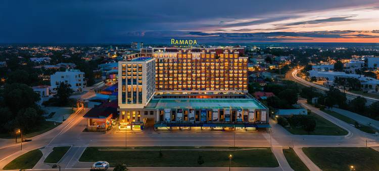 万象·温德姆华美达RamadabyWyndham酒店(顶楼无边泳池/市中心)(Ramada by Wyndham Vientiane Central)图片
