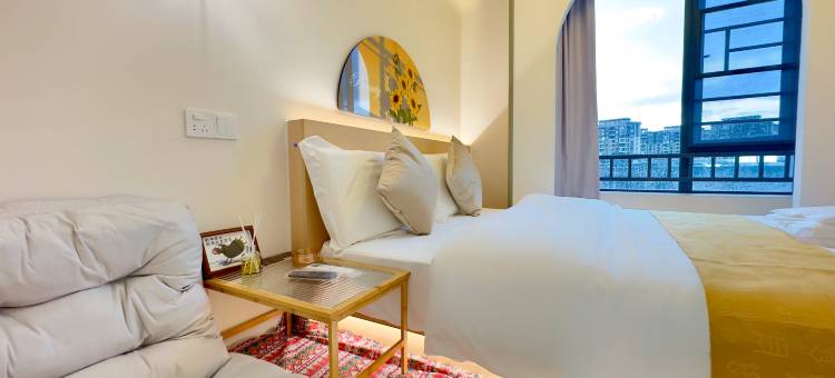 寻光轻奢·投影公寓(南宁龙湖青秀天街店)图片