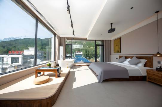 柒悦·亲伦悦享 Leisure 山景设计师度假民宿(宝泉店)