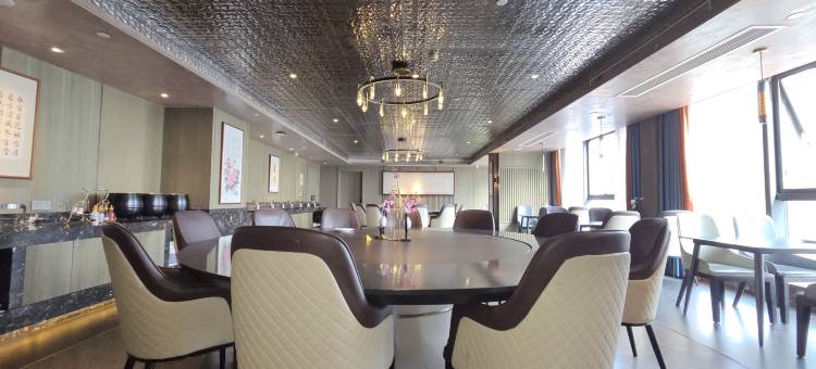 瑞安春际酒店图片