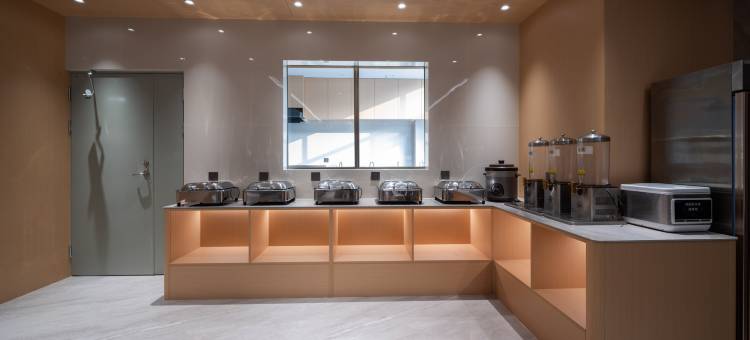亚丁酒店(关岭店)图片