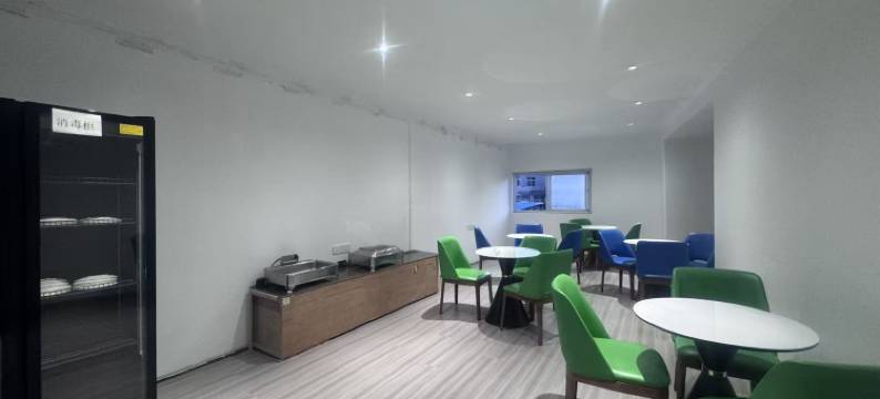 景岸电竞酒店(临沧西门公园店)图片