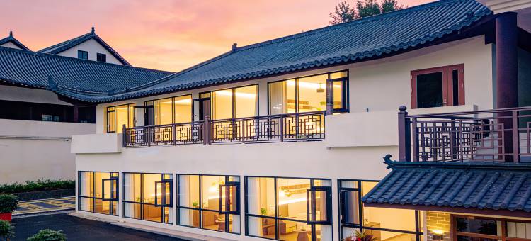 武当山·宇宵居酒店(武当山景区售票处店)图片