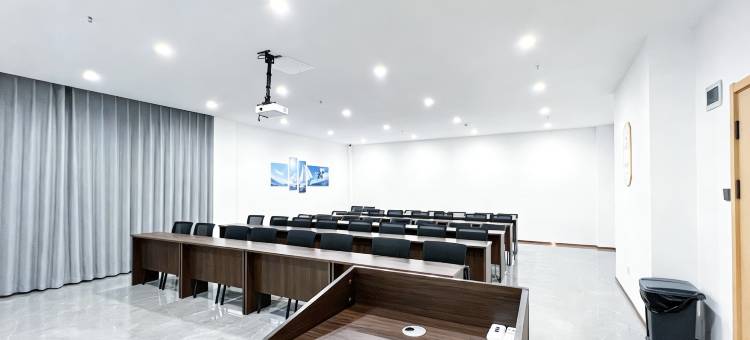潮漫酒店(三河燕郊沃尔玛店)图片