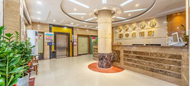 深圳中星酒店(东门晒布地铁站店)图片